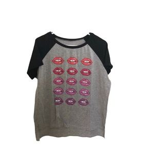 BOGO Lips graphic short sleeve raglan t-shirt